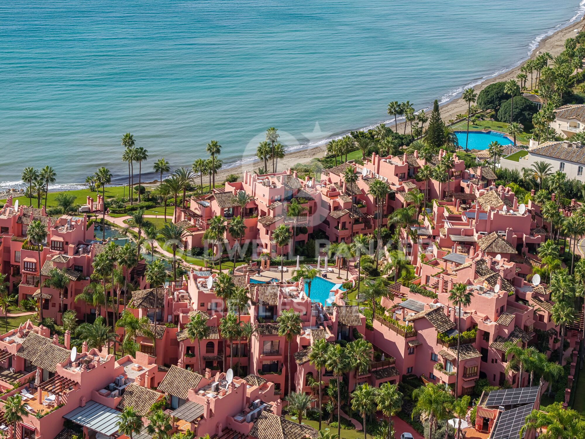 Elegante vivienda reformada en primera línea de playa en Cabo Bermejo