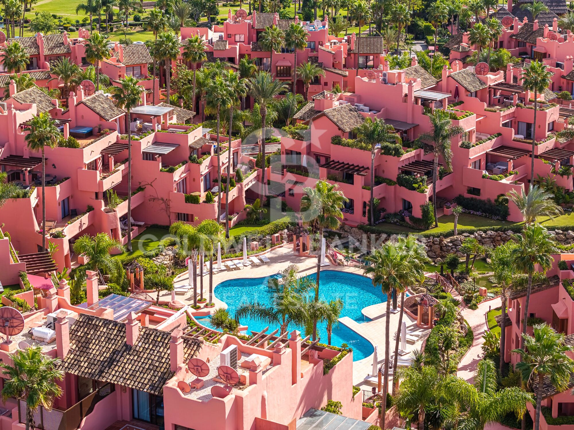 Elegante vivienda reformada en primera línea de playa en Cabo Bermejo