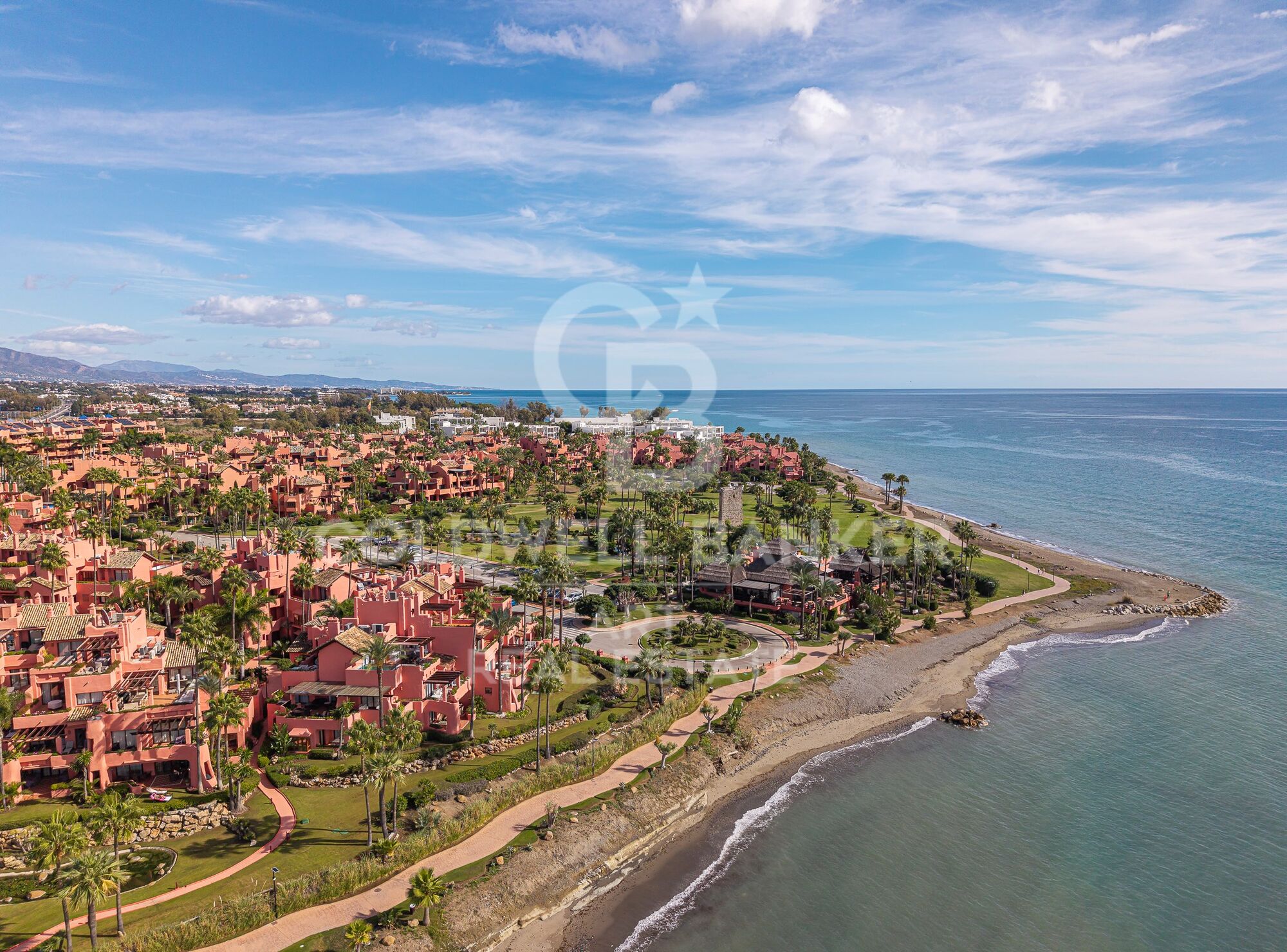 Elegante vivienda reformada en primera línea de playa en Cabo Bermejo