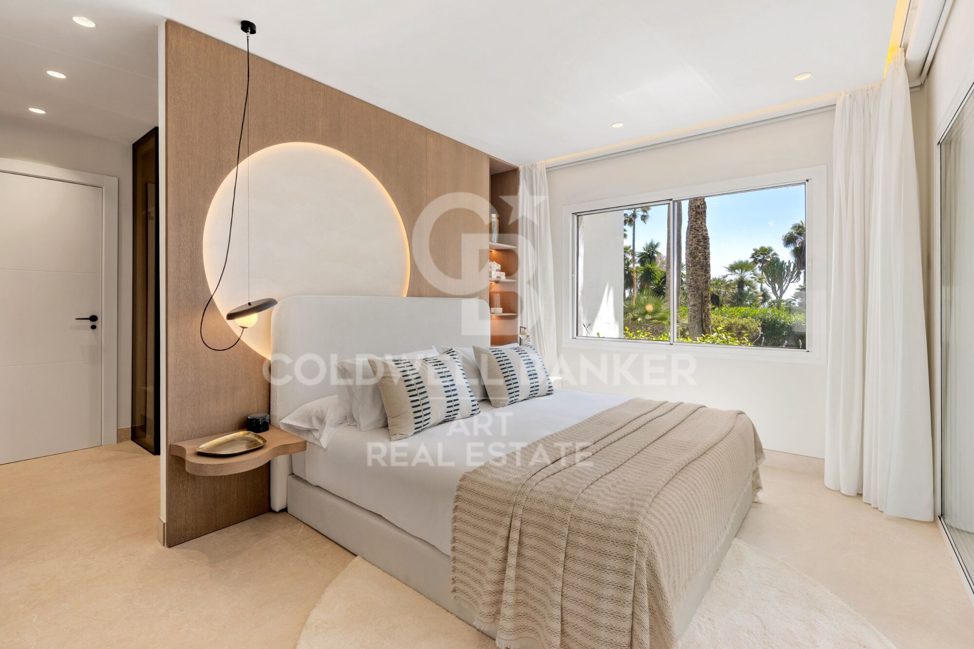 Exclusive Brand-New Beachfront Apartment in Costalita