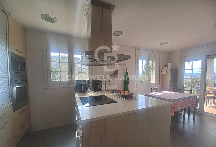 For sale single house in residential area in Masos de Pals, Costa Brava