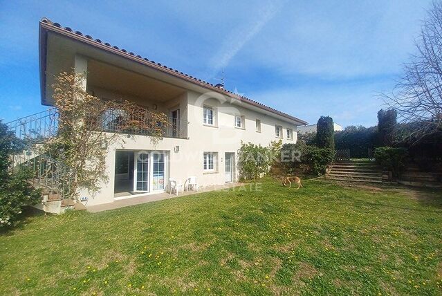 For sale single house in residential area in Masos de Pals, Costa Brava