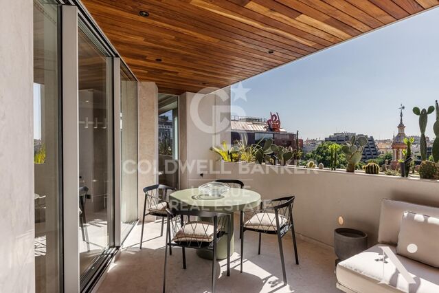 Wohnung mit 5 Schlafzimmern und Terrasse in Serrano