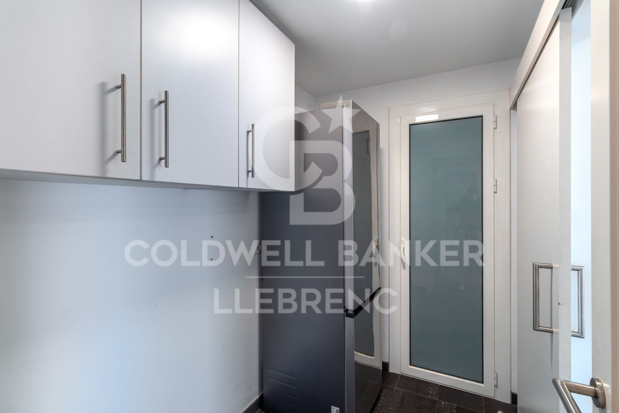 Spectacular 163 m² flat with 4 bedrooms, 30 m² terrace, parking and storage room, with impressive