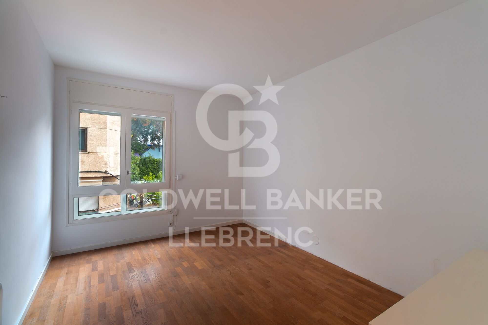 Spectacular 163 m² flat with 4 bedrooms, 30 m² terrace, parking and storage room, with impressive
