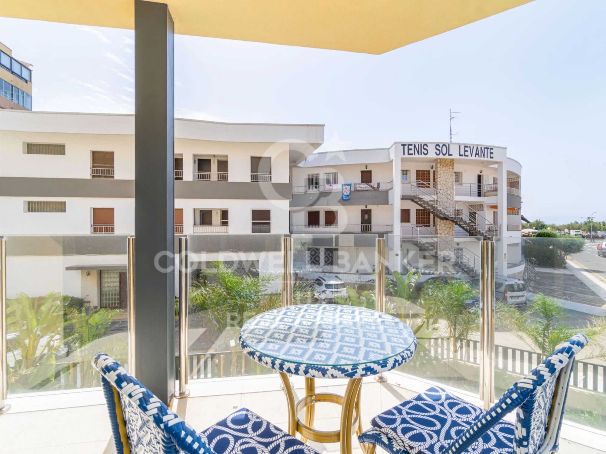 Apartment with covered terrace