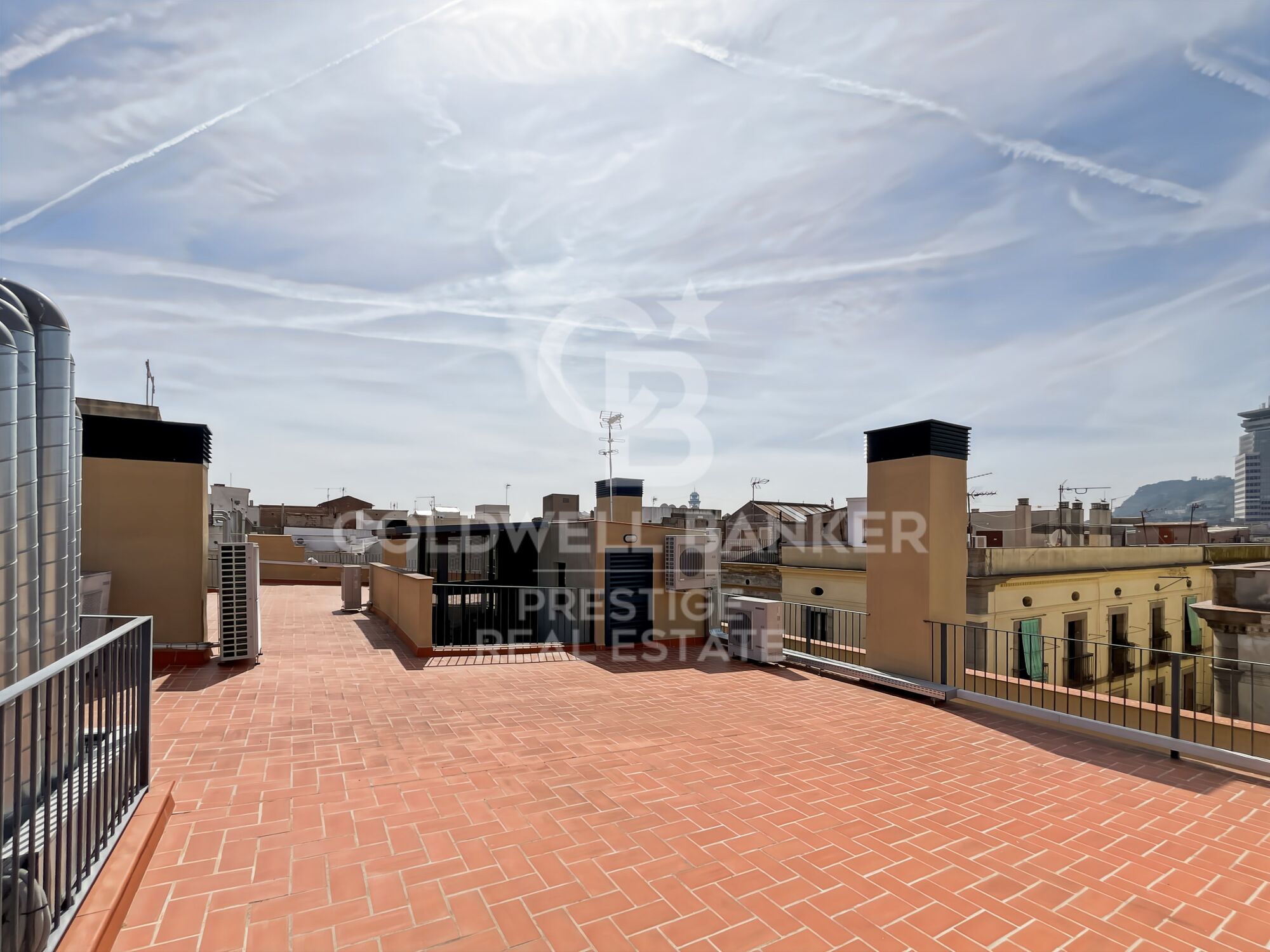 En venta piso en edificio reformado en el Gótico con terraza comunitaria, Barcelona