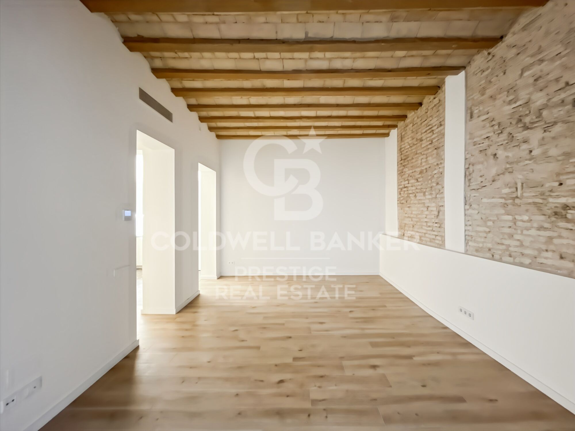 En venta piso en edificio reformado en el Gótico con terraza comunitaria, Barcelona