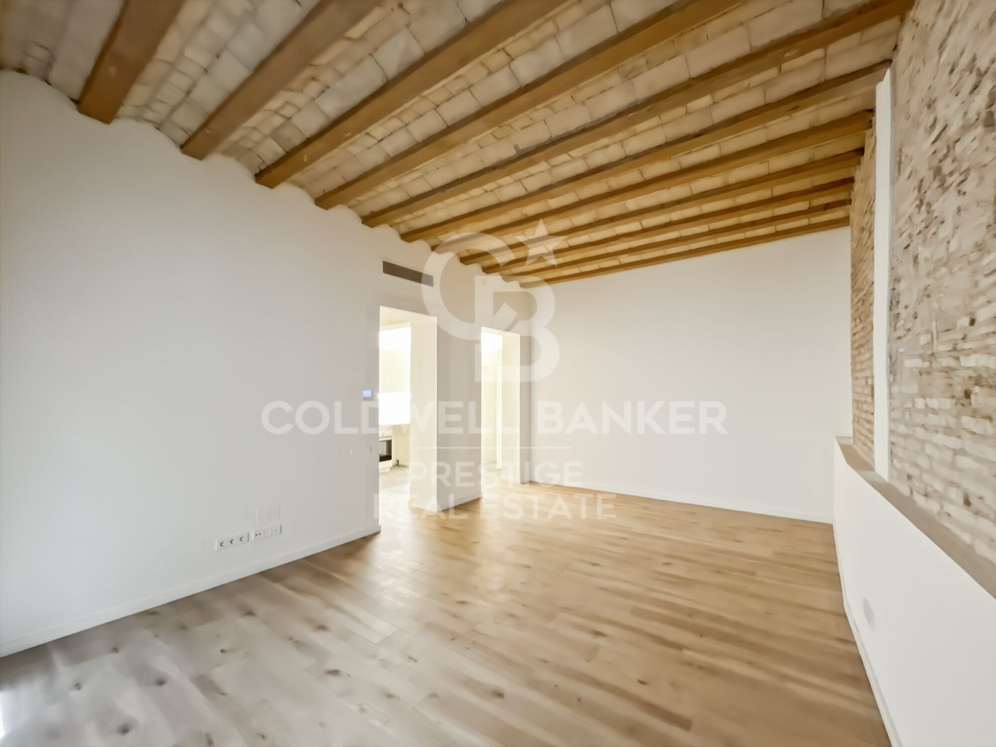 En venta piso en edificio reformado en el Gótico con terraza comunitaria, Barcelona