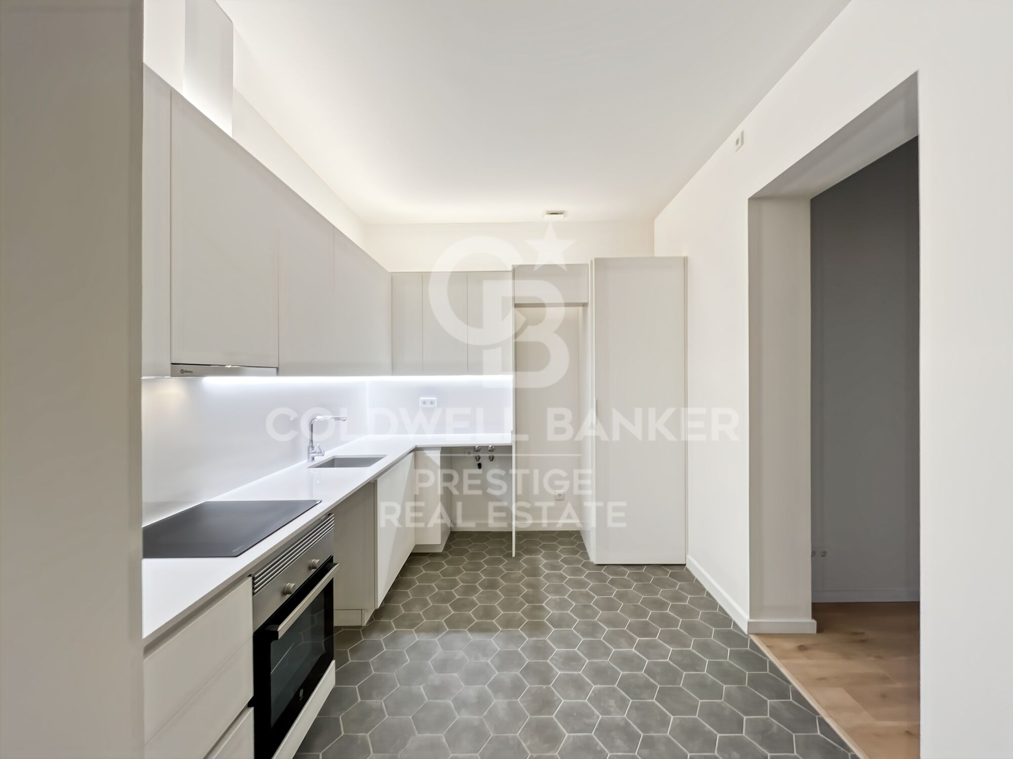 En venta piso en edificio reformado en el Gótico con terraza comunitaria, Barcelona