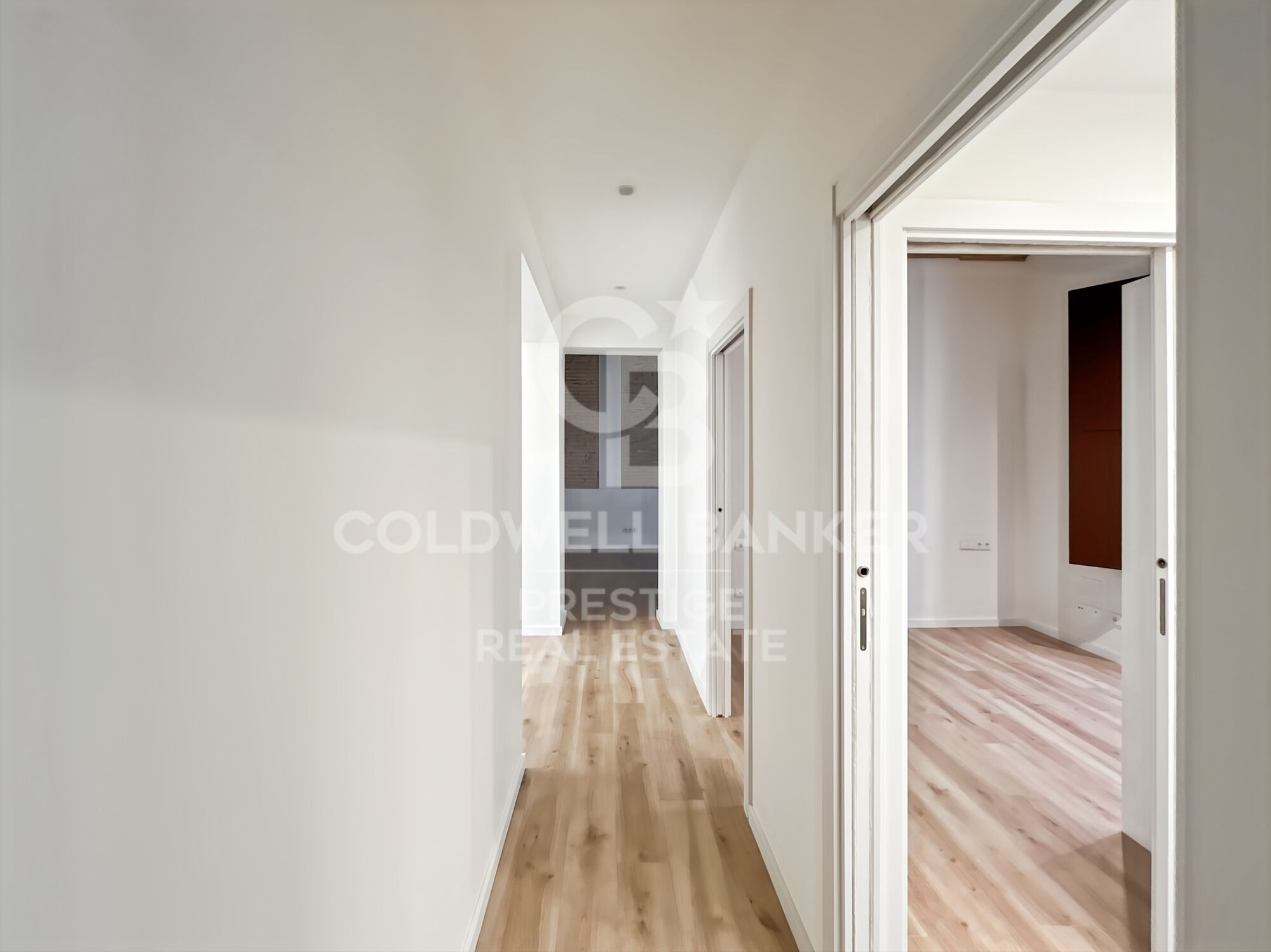 En venta piso en edificio reformado en el Gótico con terraza comunitaria, Barcelona