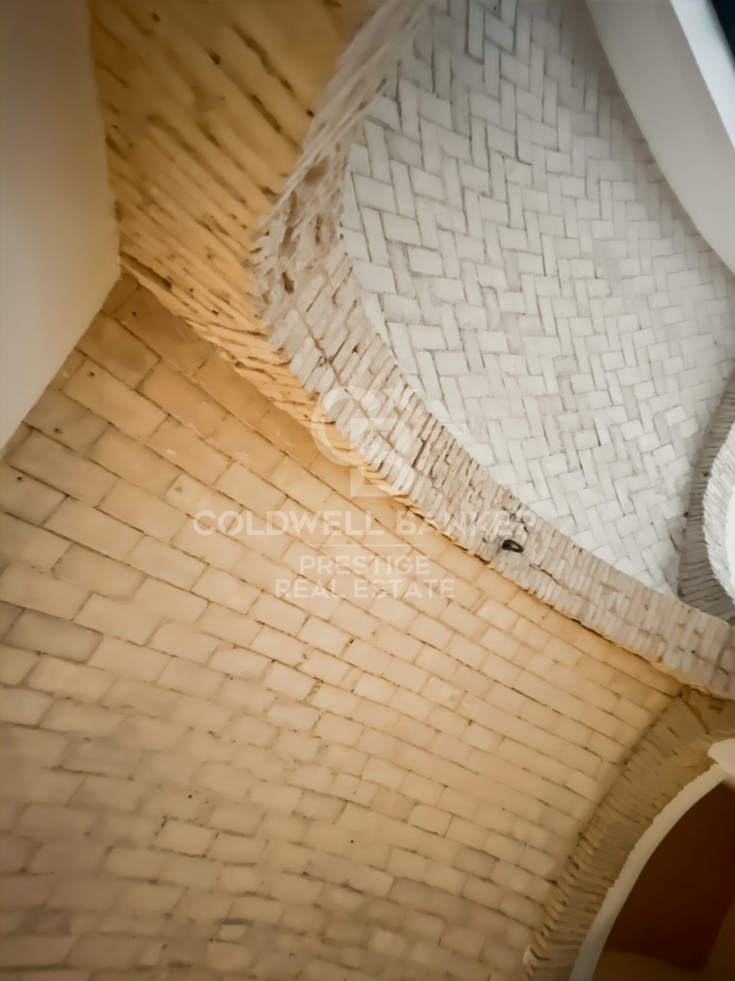 Flat for sale in a refurbished building in the Gothic Quarter, just a short walk from the sea
