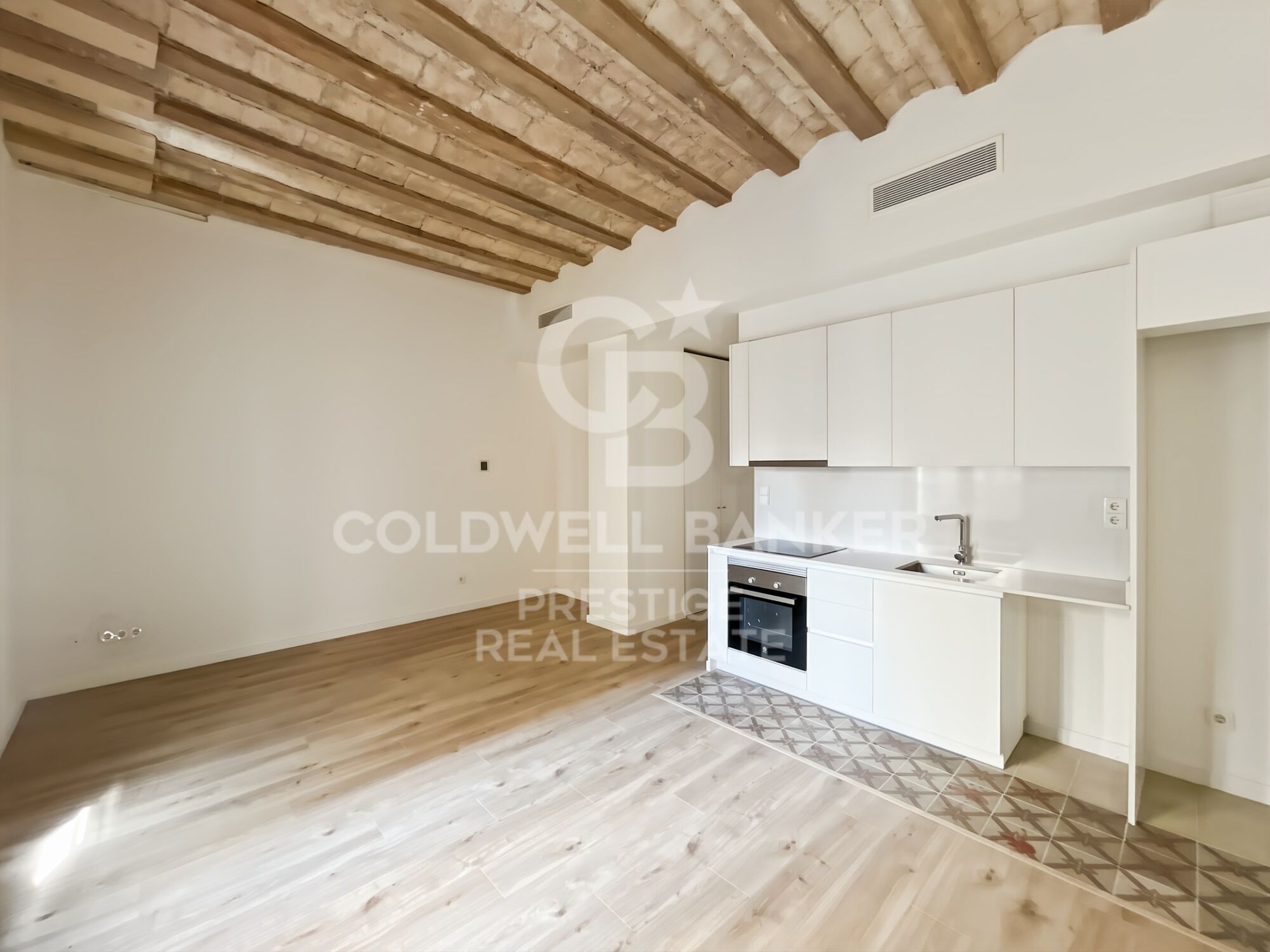 En venta piso en edificio reformado del Gótico, ideal como pied-à-terre en el centro de Barcelona