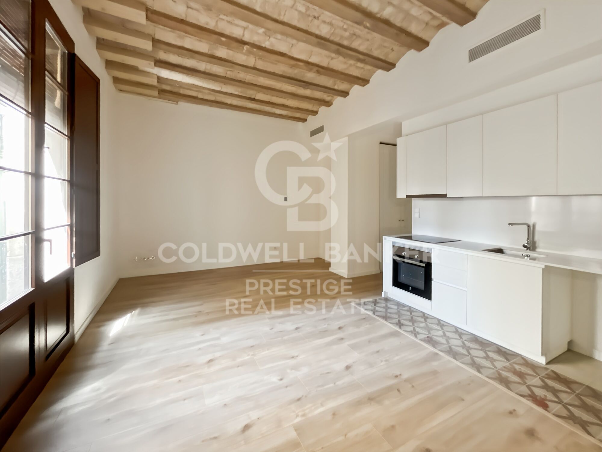 En venta piso en edificio reformado del Gótico, ideal como pied-à-terre en el centro de Barcelona