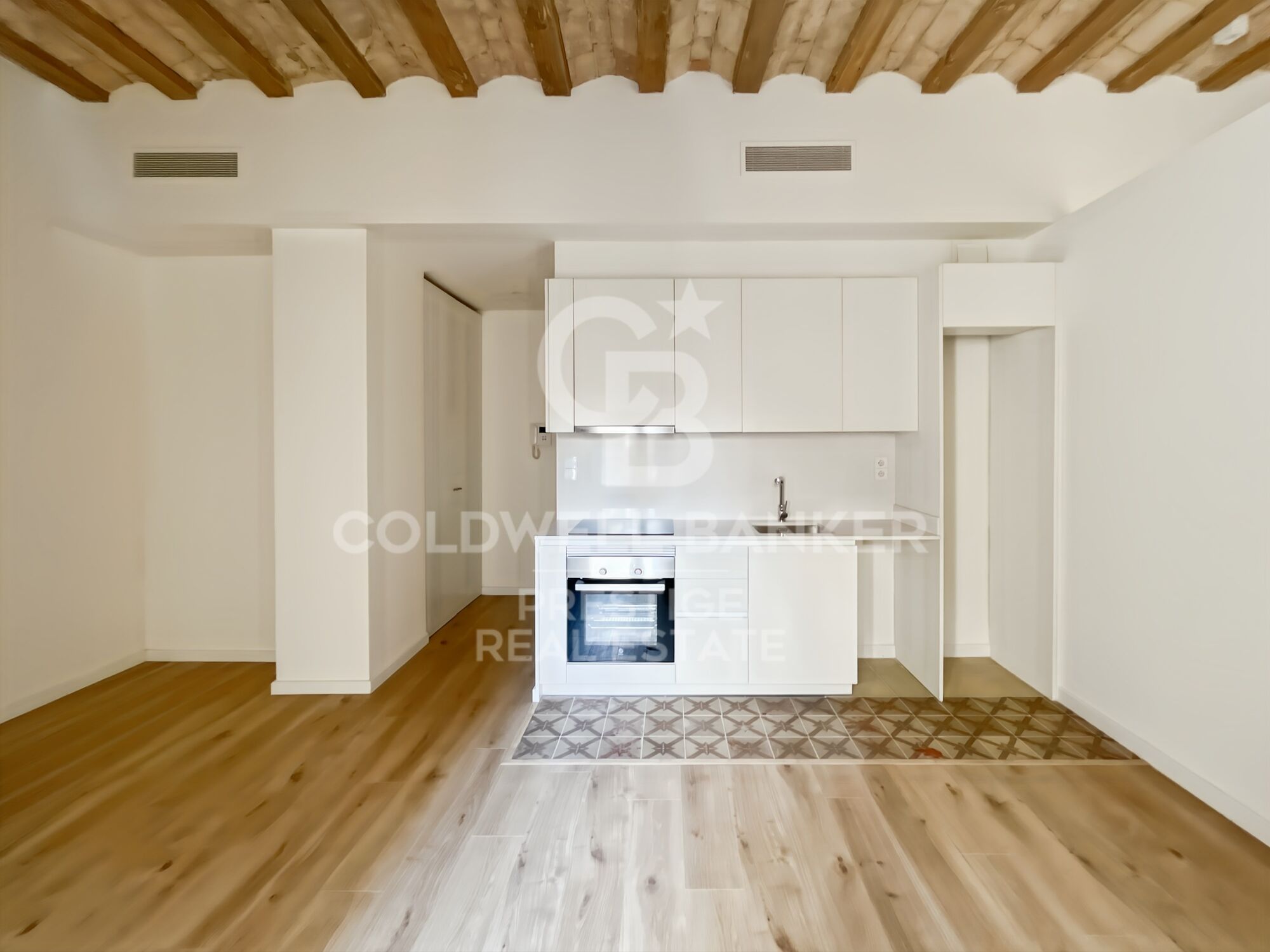 En venta piso en edificio reformado del Gótico, ideal como pied-à-terre en el centro de Barcelona