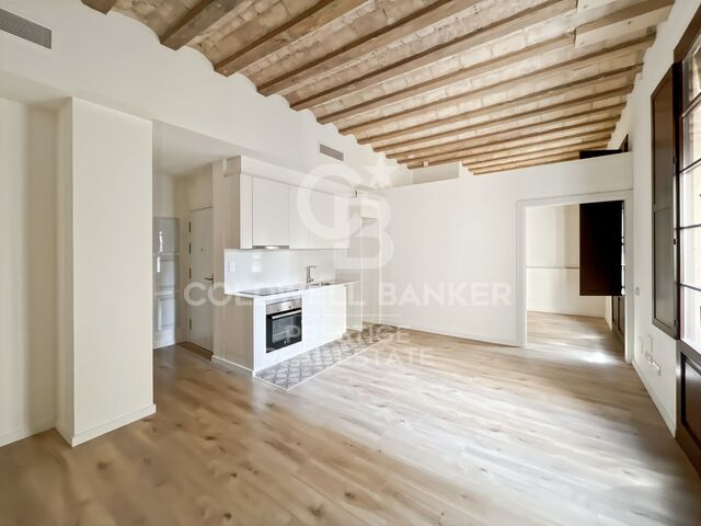 Appartement à vendre dans un immeuble rénové du quartier gothique, idéal comme pied-à-terre dans le centre de Barcelone
