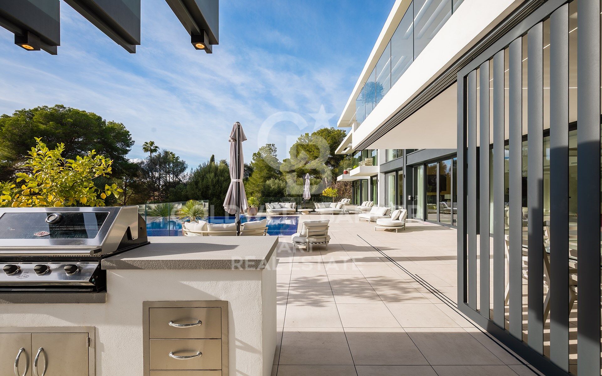 Spectaculaire résidence contemporaine située à Sotogrande Costa