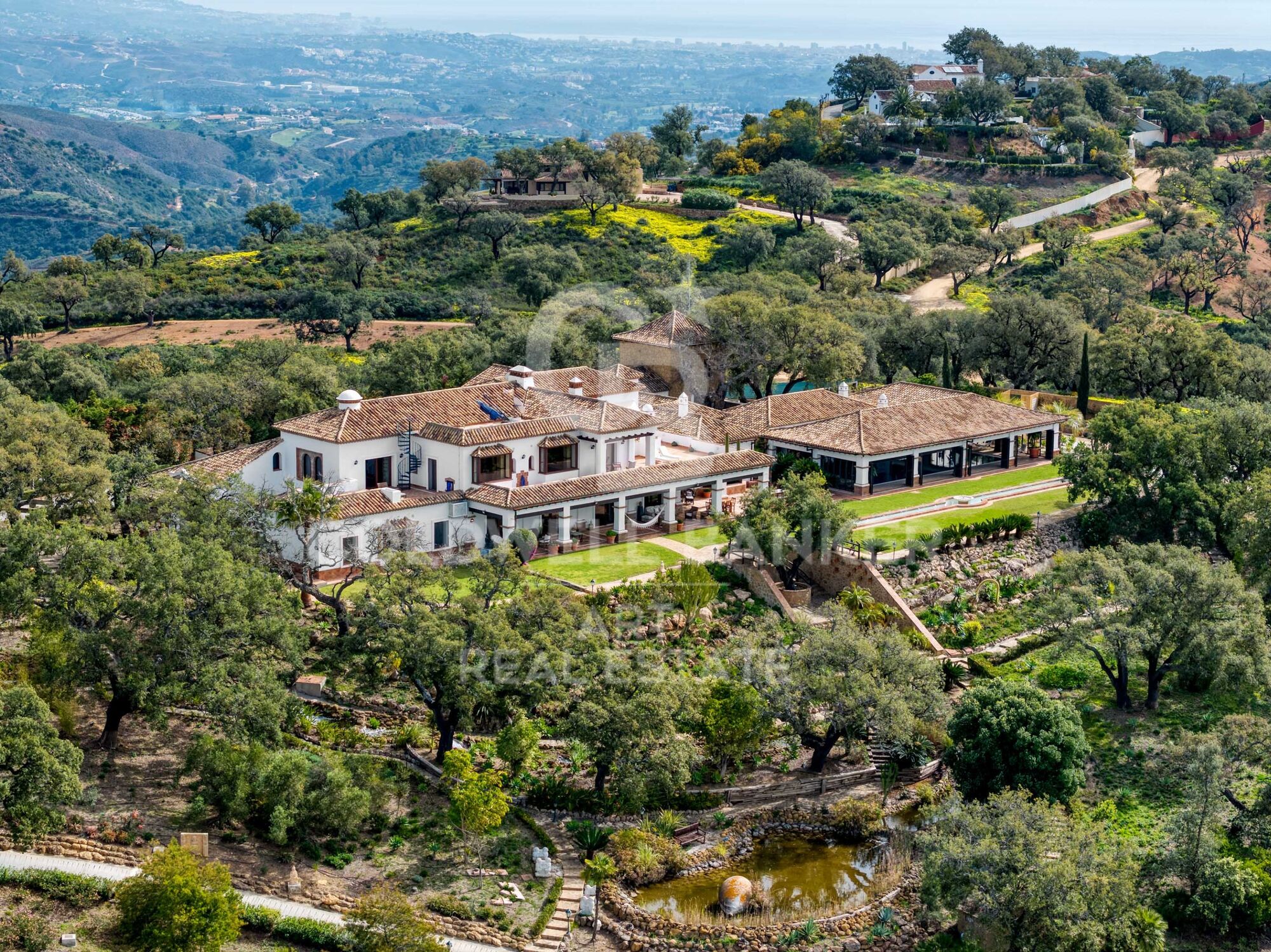 Finca de luxe avec vue panoramique sur la mer à La Mairena