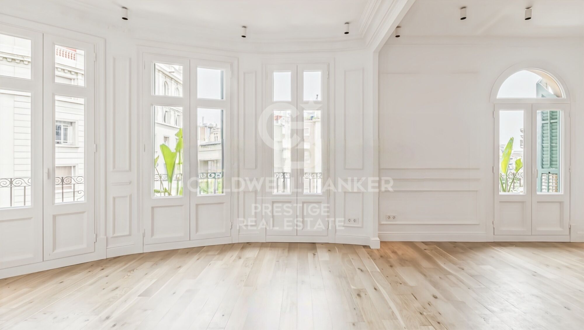 Appartement haut et lumineux entièrement rénové à Aribau/Rosellón