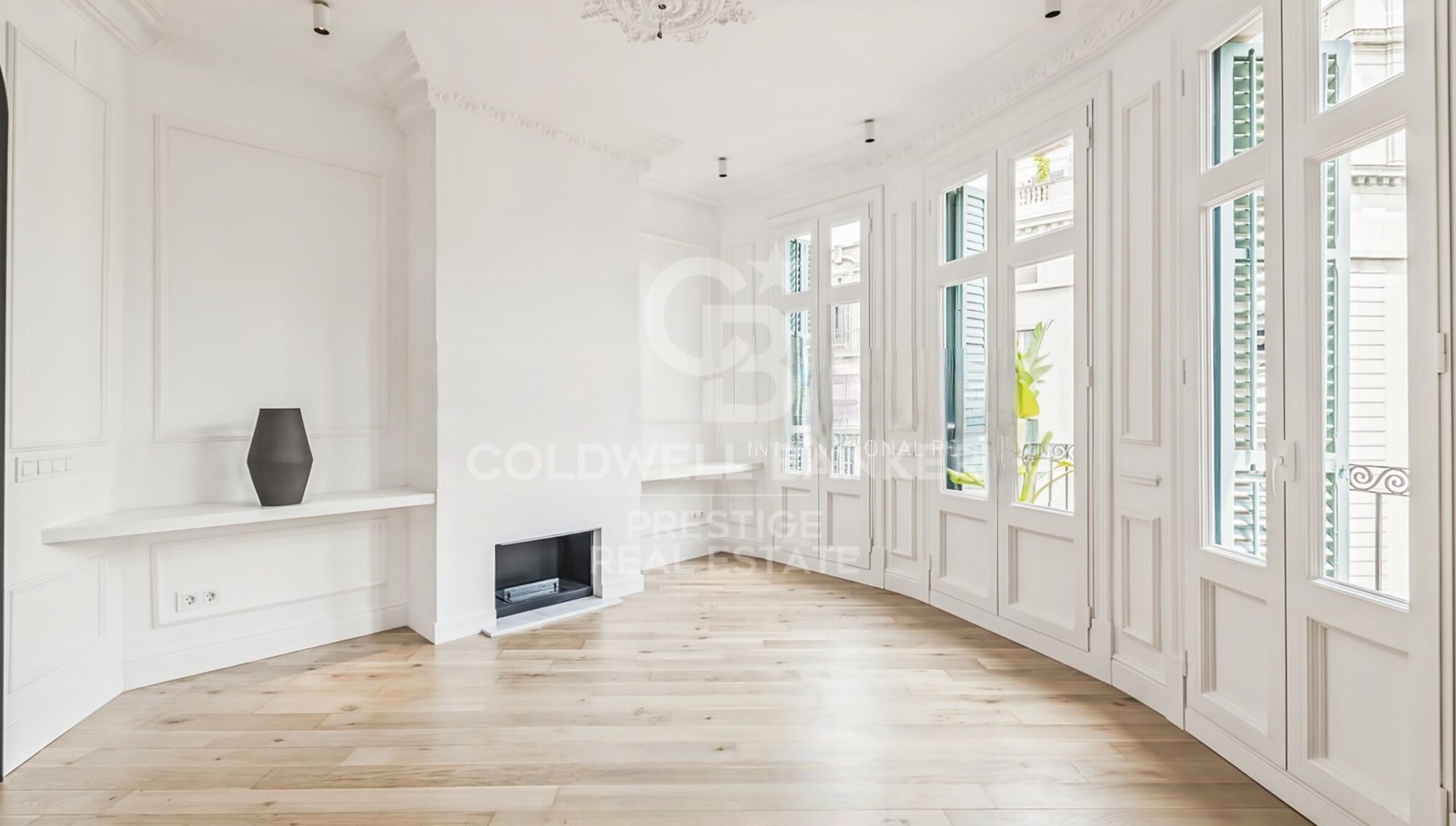 Appartement haut et lumineux entièrement rénové à Aribau/Rosellón