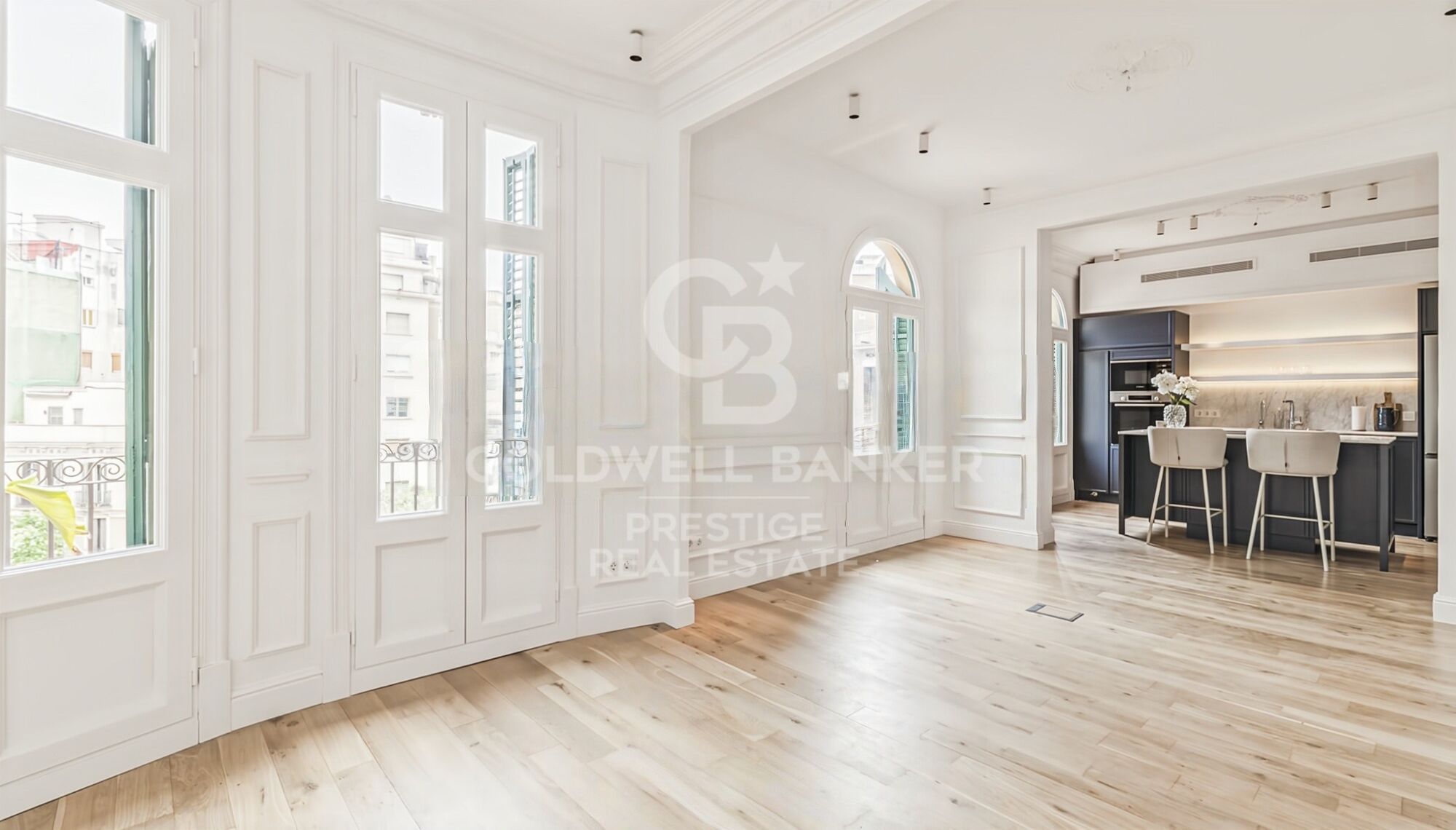 Appartement haut et lumineux entièrement rénové à Aribau/Rosellón