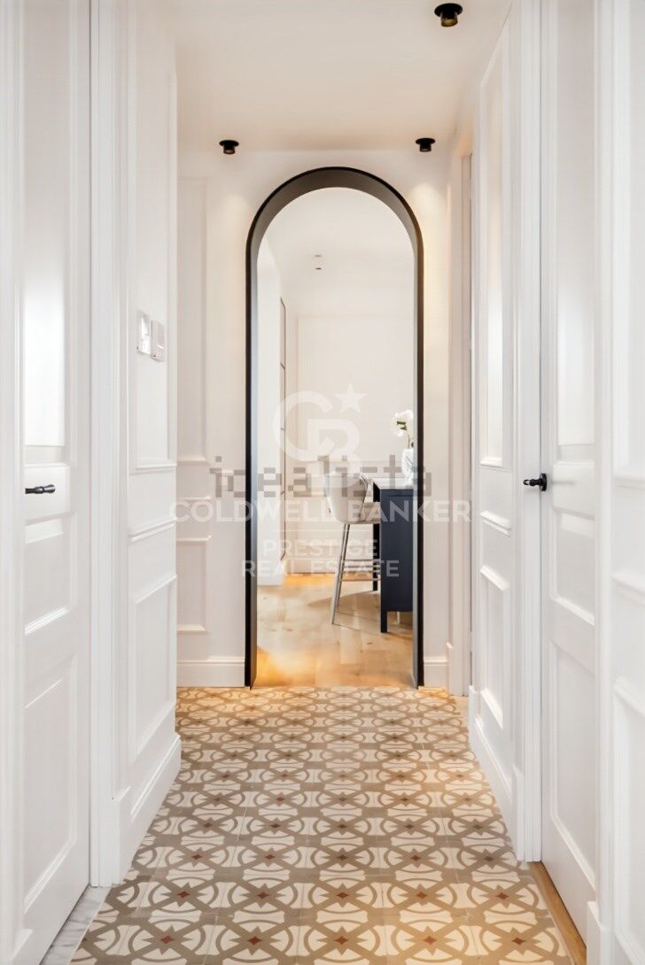Appartement haut et lumineux entièrement rénové à Aribau/Rosellón