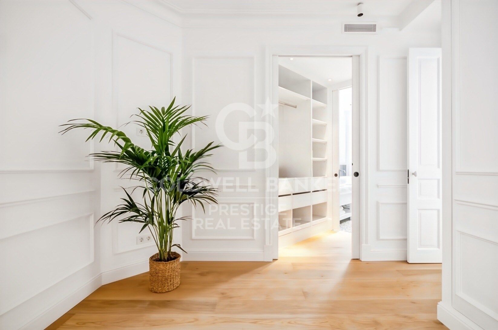 Appartement haut et lumineux entièrement rénové à Aribau/Rosellón