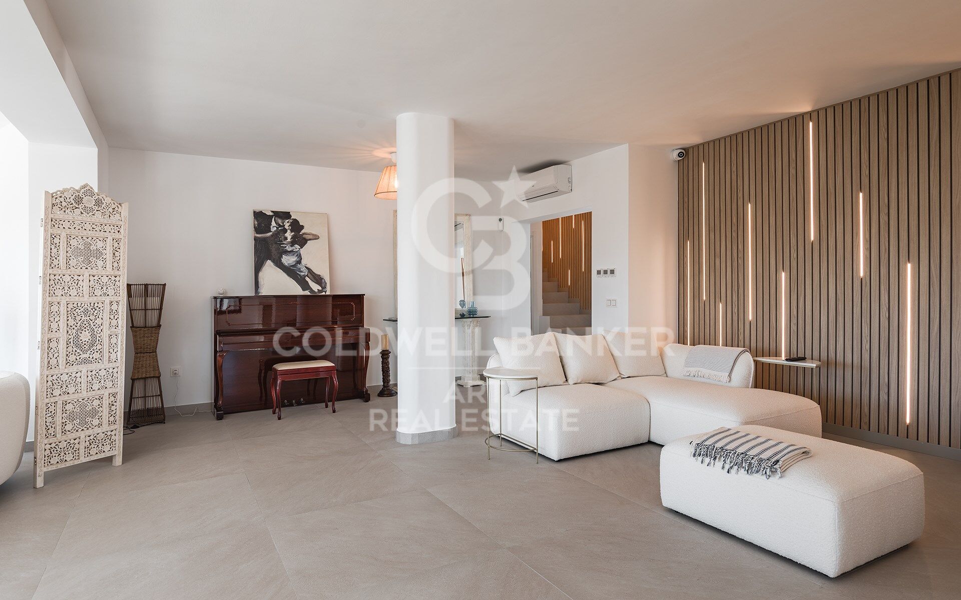Villa Entièrement Rénovée en Première Ligne de Golf à Guadalmina Alta