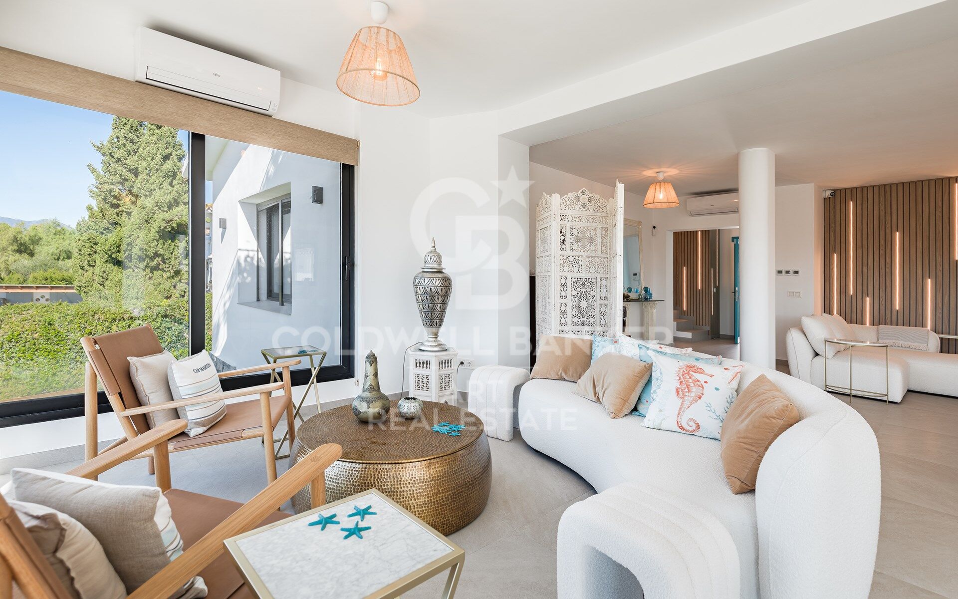 Villa Entièrement Rénovée en Première Ligne de Golf à Guadalmina Alta