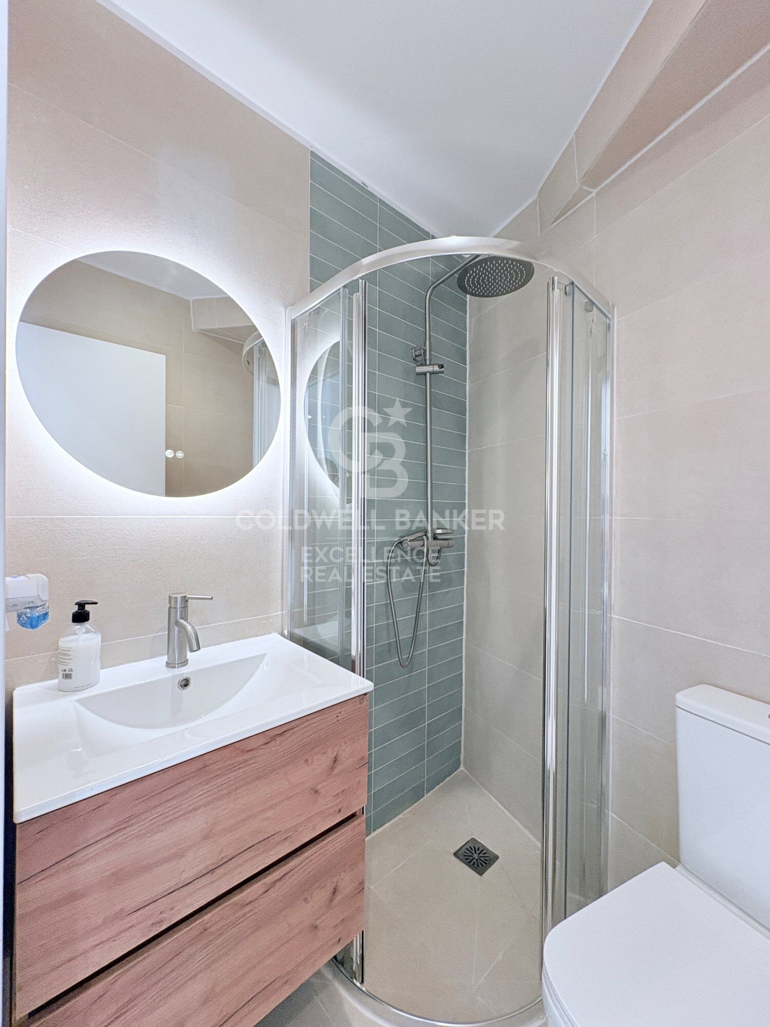 Bright renovated flat with 3 terraces in Benimaclet