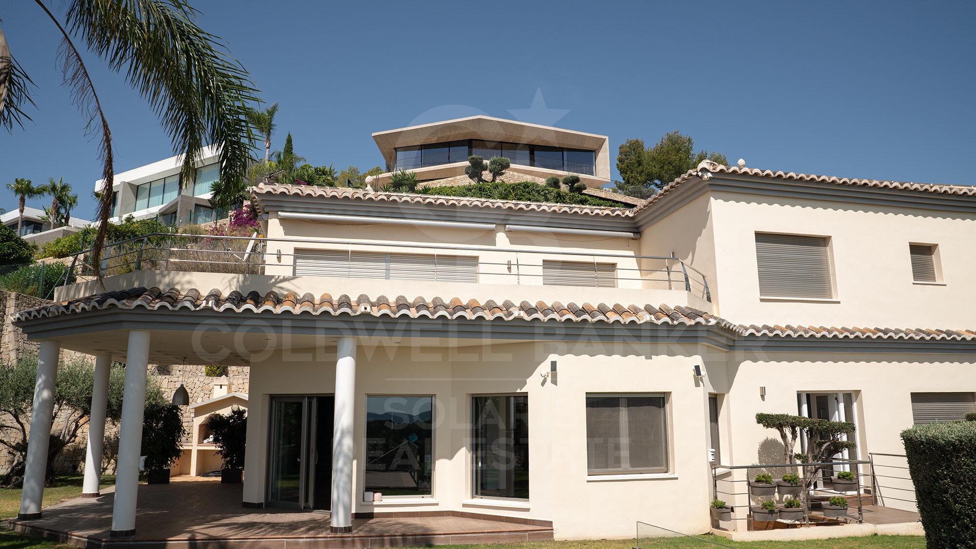 Villa Butterfly | Elegante Villa mit Meerblick, Pool und großen Räumen