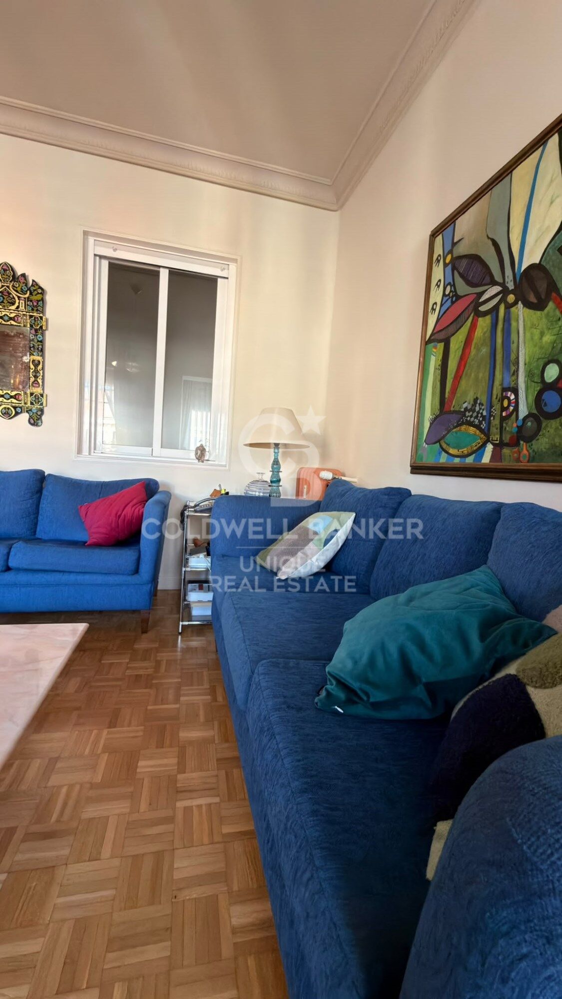 Spectacular, light-filled residence in the heart of Madrid's prestigious Salamanca district.