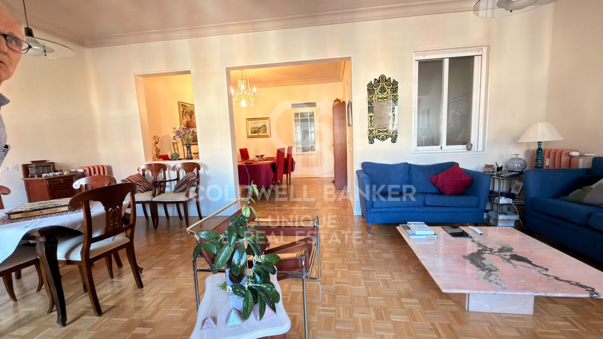 Spectacular, light-filled residence in the heart of Madrid's prestigious Salamanca district.