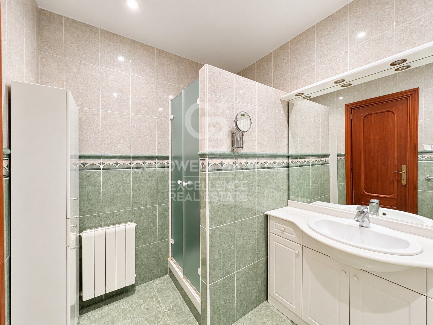 Distinguished Gem in Arrancapins: 140 m² Apartment in a Prime Location
