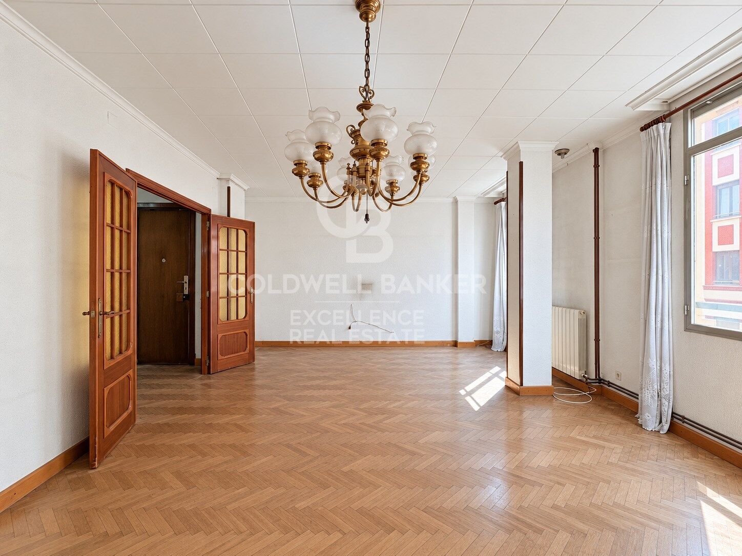 Distinguished Gem in Arrancapins: 140 m² Apartment in a Prime Location