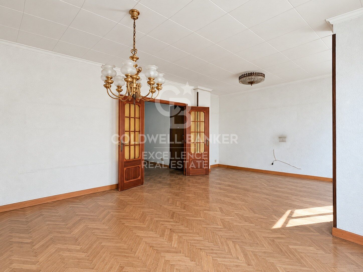 Distinguished Gem in Arrancapins: 140 m² Apartment in a Prime Location