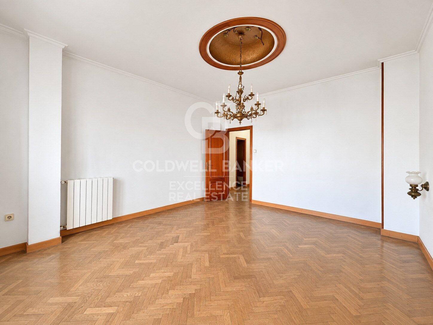 Distinguished Gem in Arrancapins: 140 m² Apartment in a Prime Location