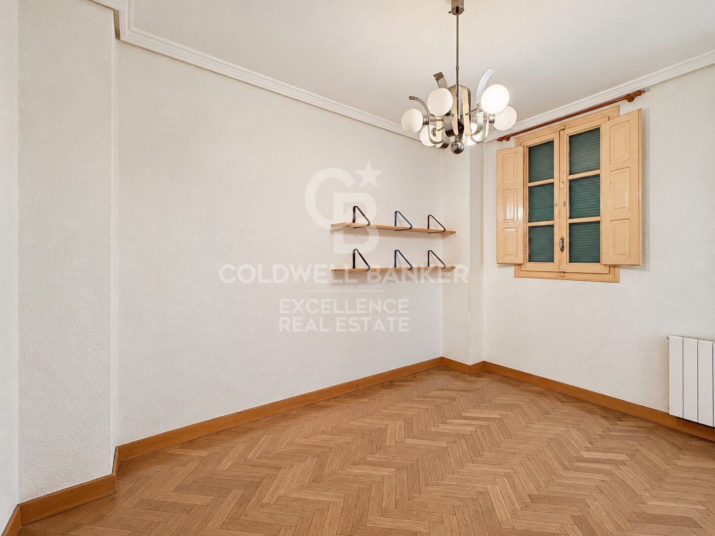 Distinguished Gem in Arrancapins: 140 m² Apartment in a Prime Location