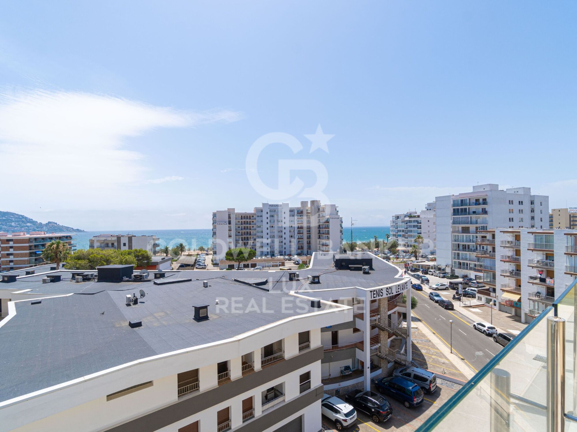 New build flat on top floor 200 m from the beach in Santa Margarida