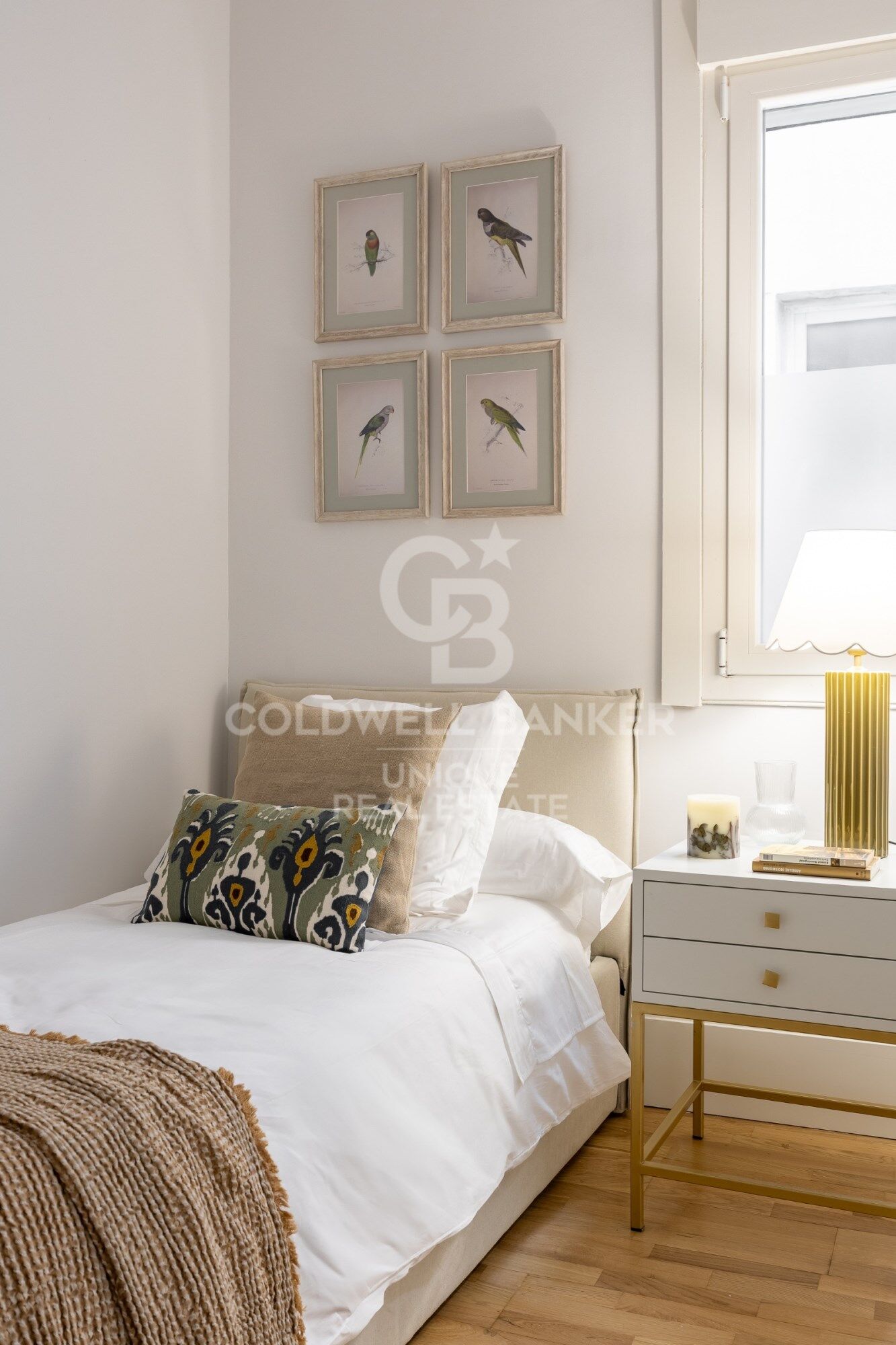 Classic Elegance in the Heart of Justicia, Madrid