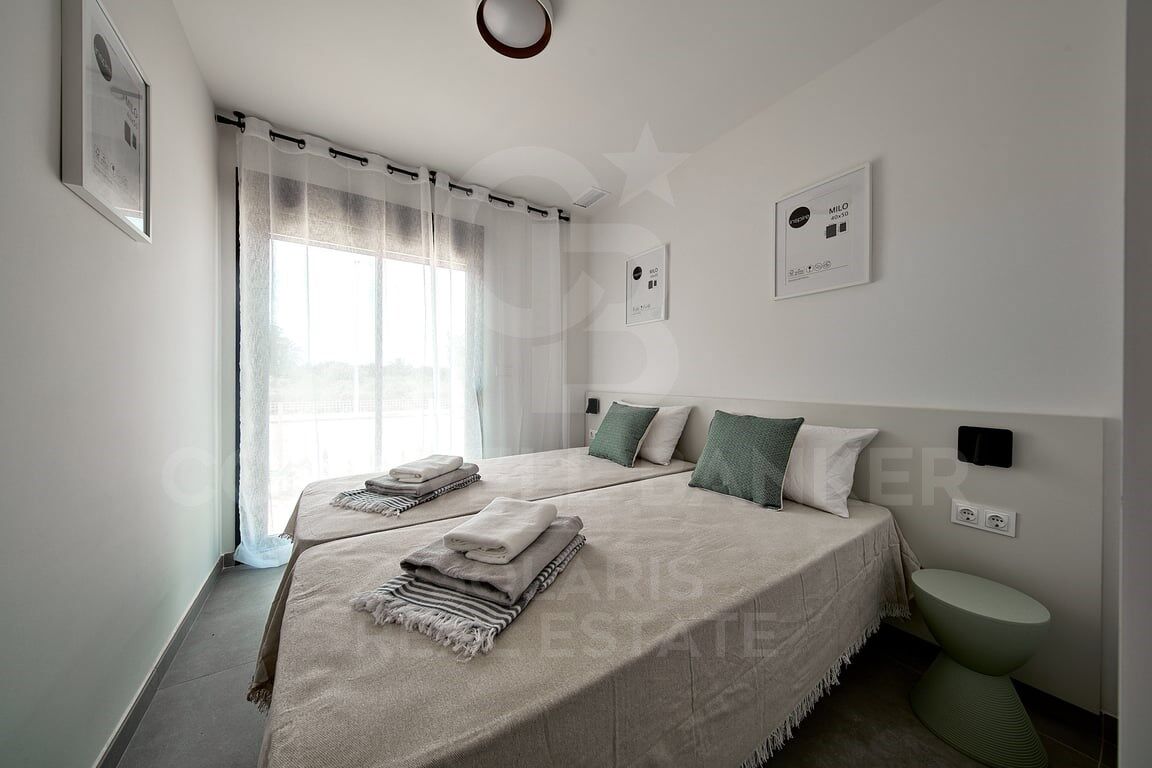 Exklusive Wohnung im Erdgeschoss mit privatem Garten und Blick auf den Montgó