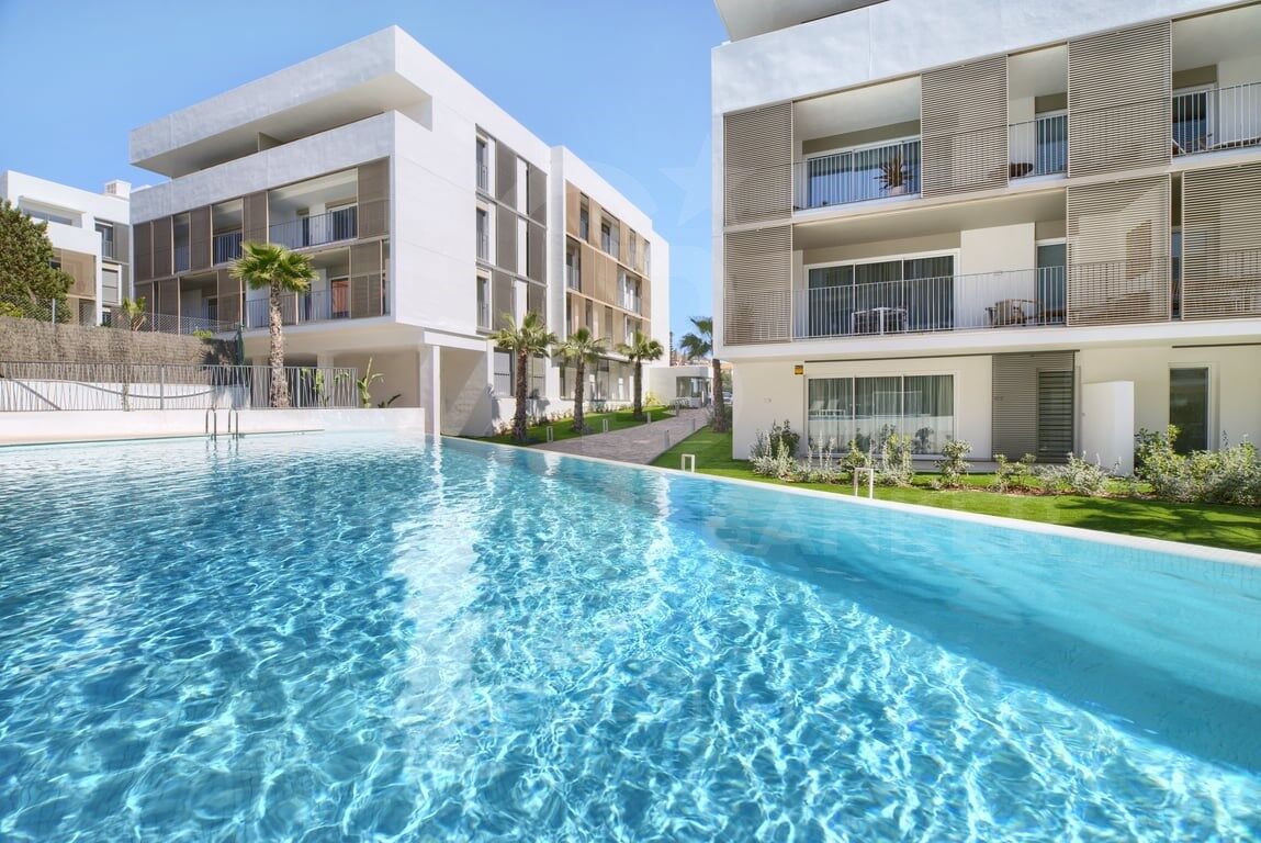 Nouvel appartement en construction orienté au sud et installations complètes à côté du port de Jávea