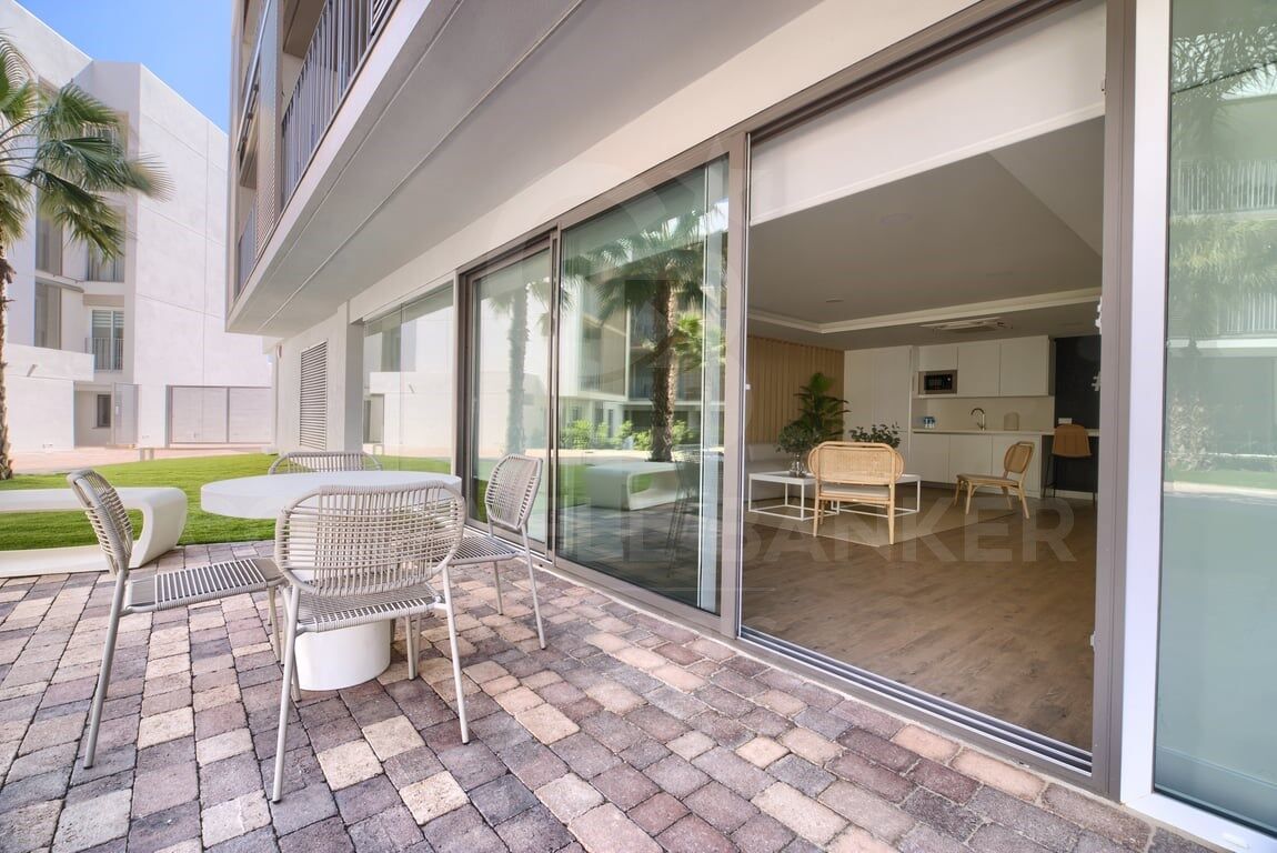 Nouvel appartement en construction orienté au sud et installations complètes à côté du port de Jávea