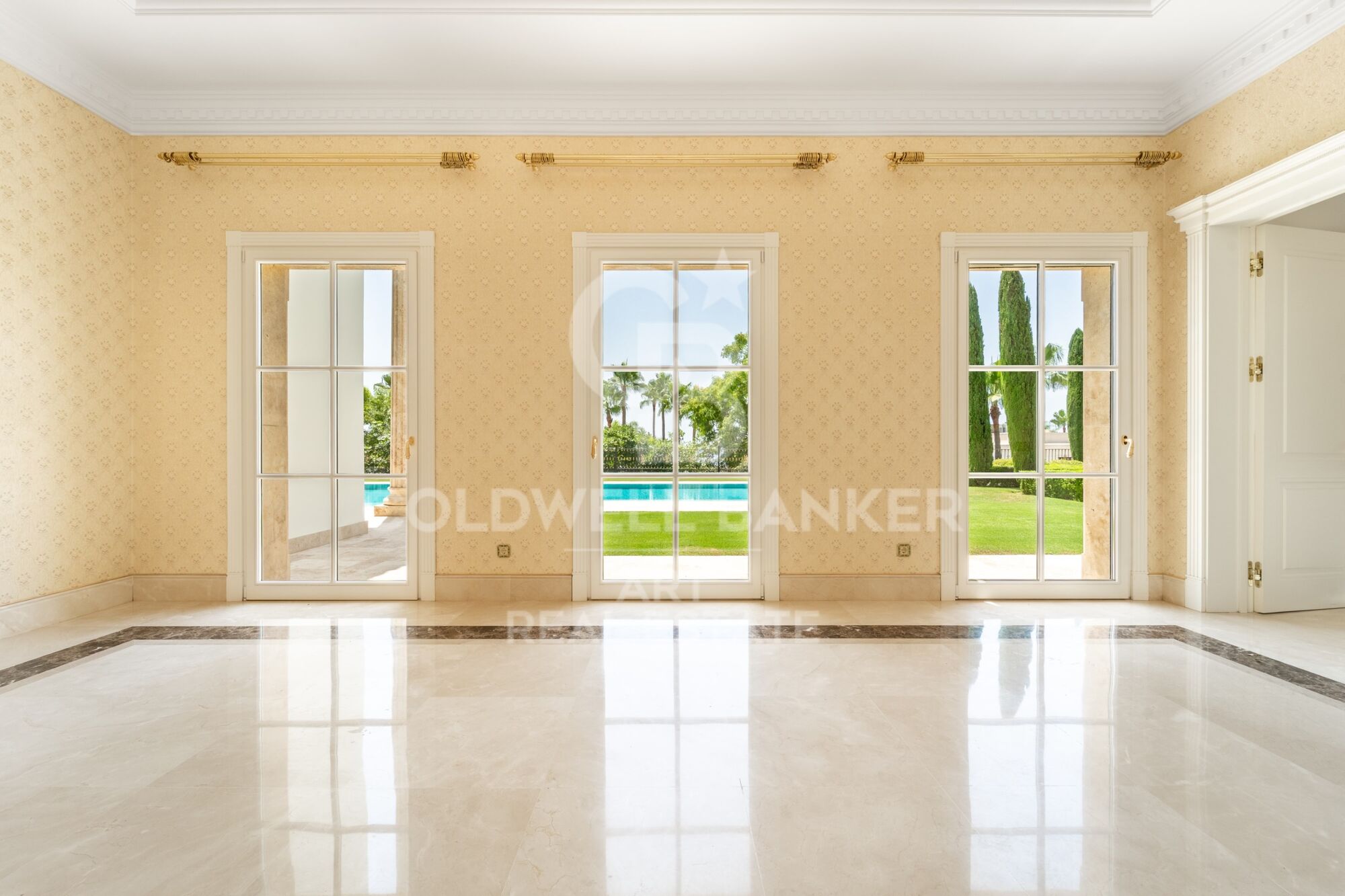 Résidence Unique avec Vue sur la Mer Méditerranée à Sierra Blanca, Marbella