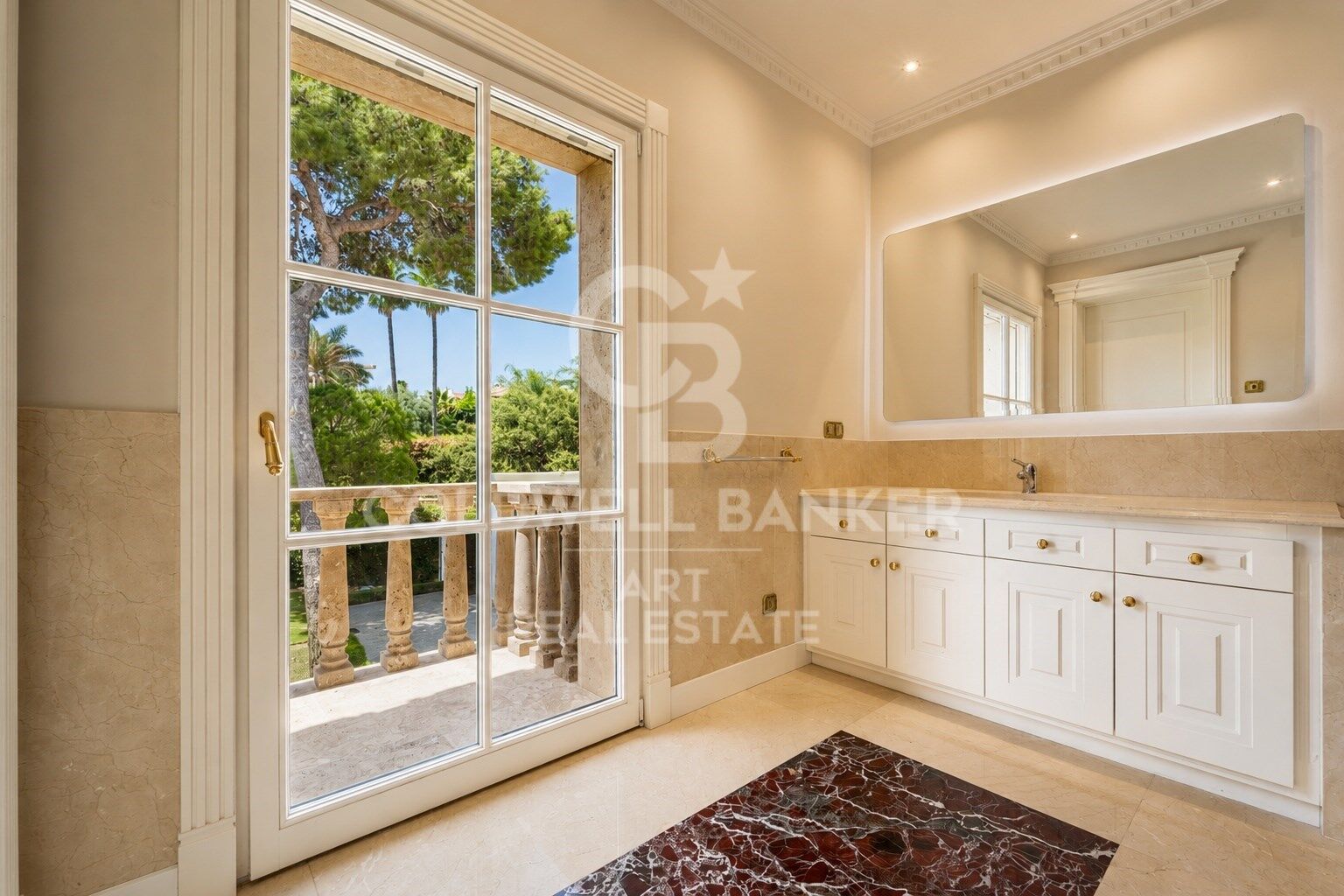 Résidence Unique avec Vue sur la Mer Méditerranée à Sierra Blanca, Marbella