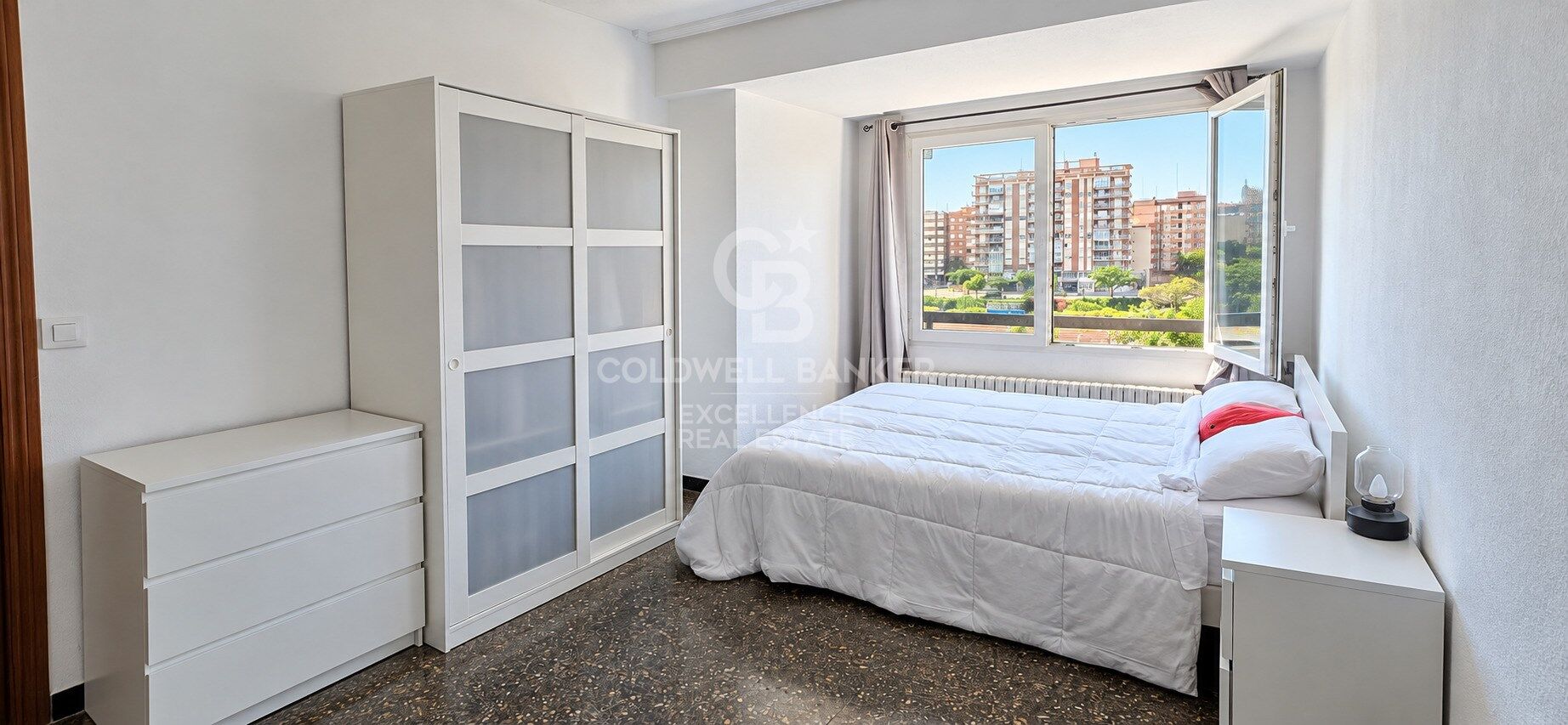 Investition mit sofortiger Rendite: 150 m² große Wohnung mit Blick auf das Turia-Flussbett