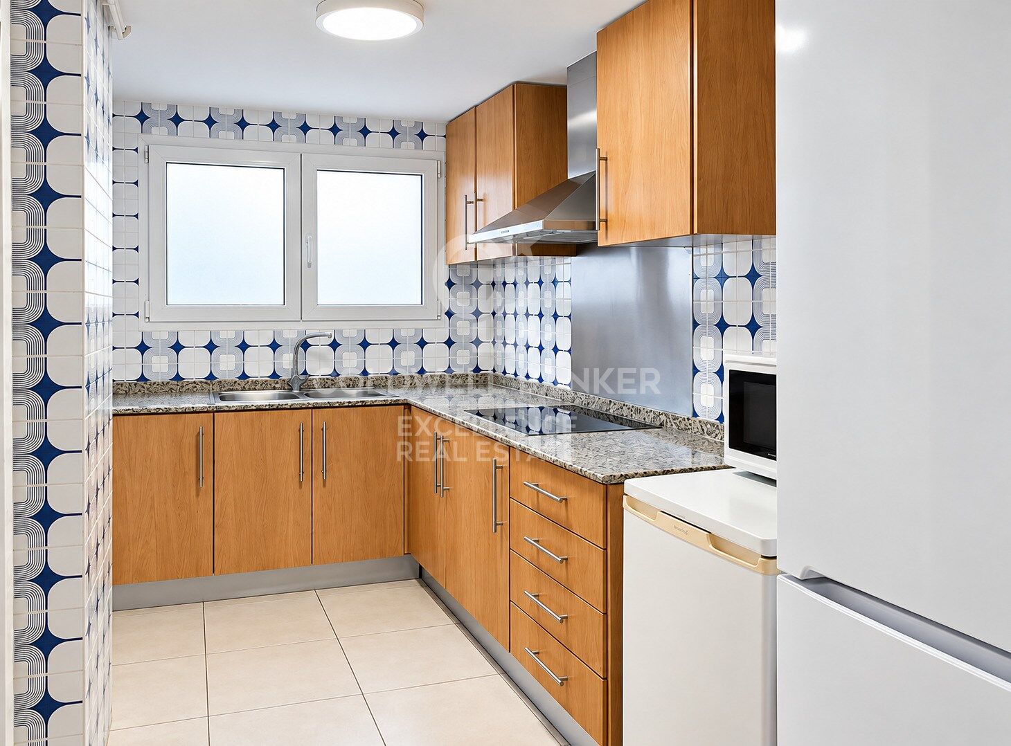 Investment with immediate return: 5-bedroom flat next to universities