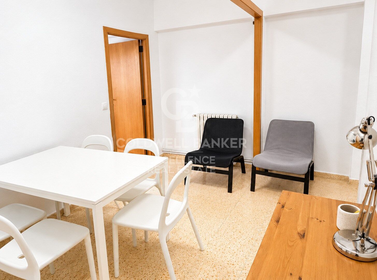 Investment with immediate return: 5-bedroom flat next to universities