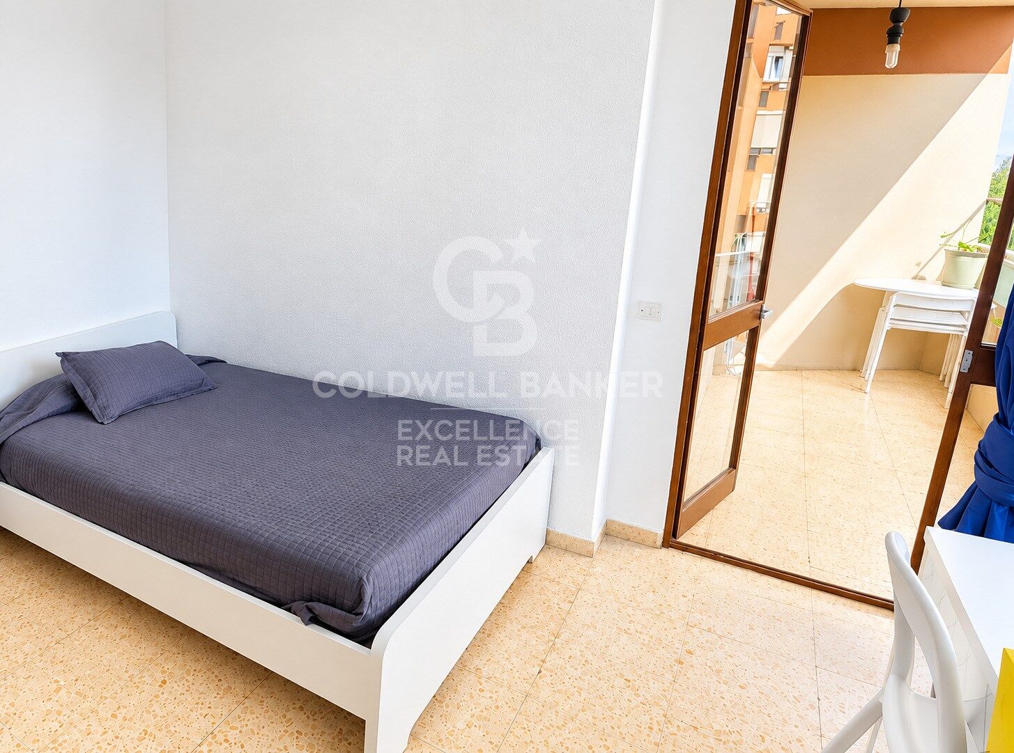 Investment with immediate return: 5-bedroom flat next to universities