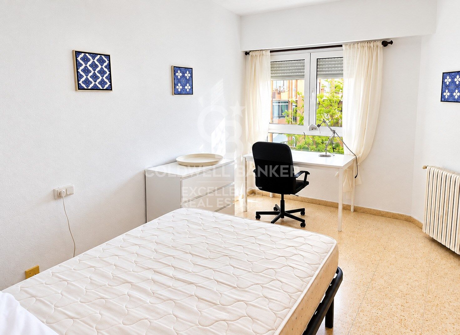 Investment with immediate return: 5-bedroom flat next to universities